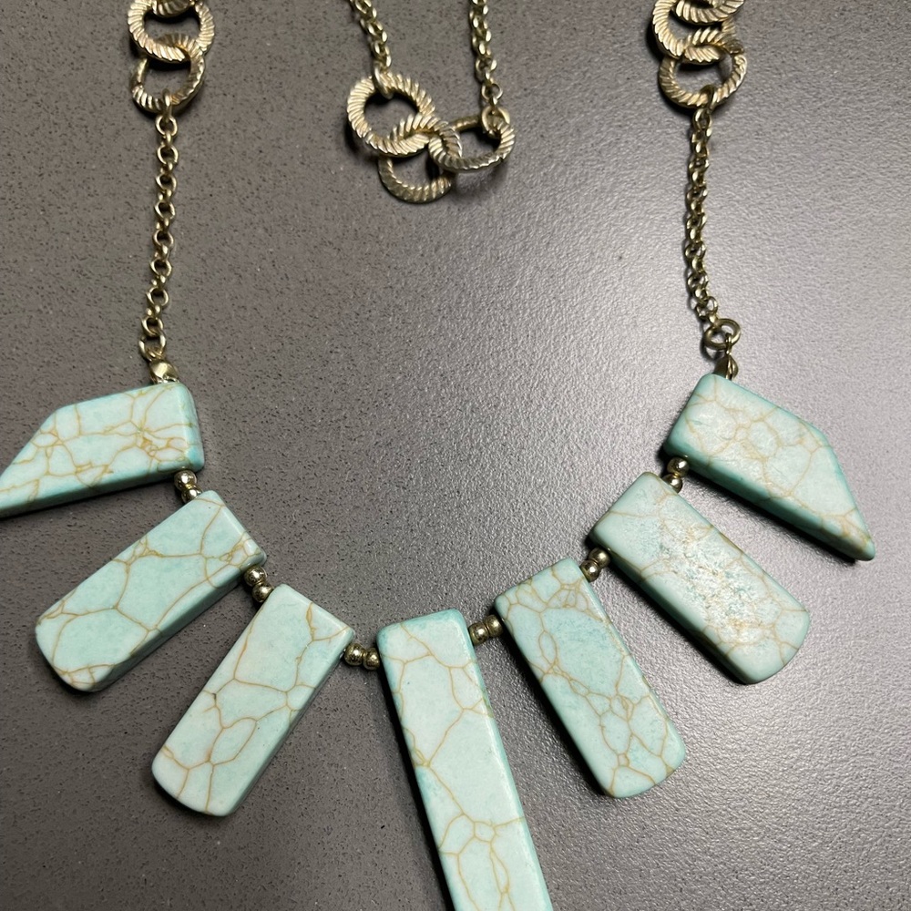 Turqoise colored necklace